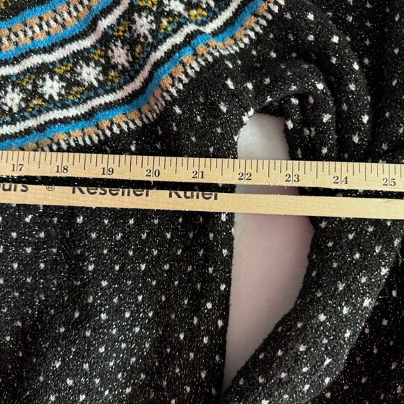 Holiday Time Sweater Womens 1X Christmas Polar Bear Black Blue Fair Isle - Picture 8 of 9